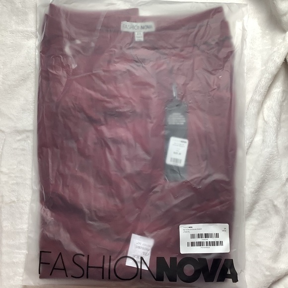 FASHION Nova Wine Day To Day Off Shoulder Bodysuit (T07.3) - Picture 3 of 4